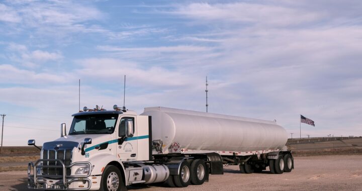 Your Guide to Choosing the Best 18-Wheeler Truck Accident Attorney Near Pennsylvania.